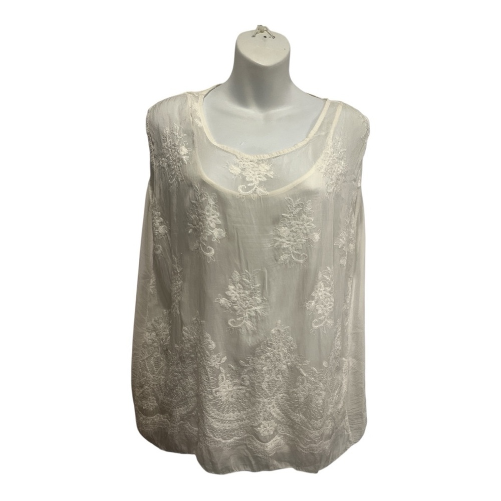 Angela Moda  Ivory Lace Embroidered Blouse. Size large